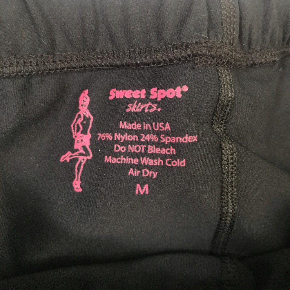 Sweet Spot Skirts. Calf Length Leggings - Picture 5 of 7